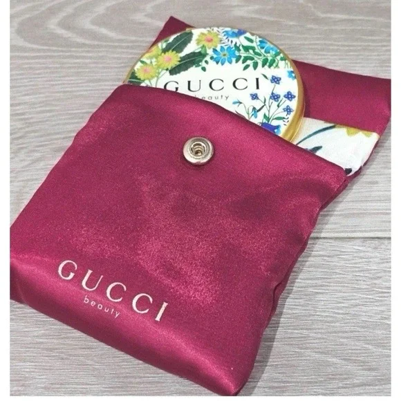 Gucci Beauty Floral Gold Compact Mirror with Snap Pouch NEW - Picture 9 of 11